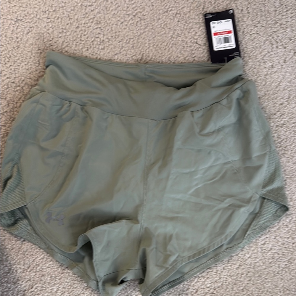 Under Armour Green Athletic Shorts Lightweight Relaxed Fit